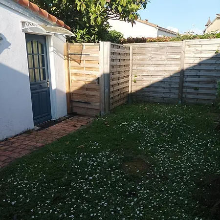 Maisonnette Entre Et Port Сasa de vacaciones