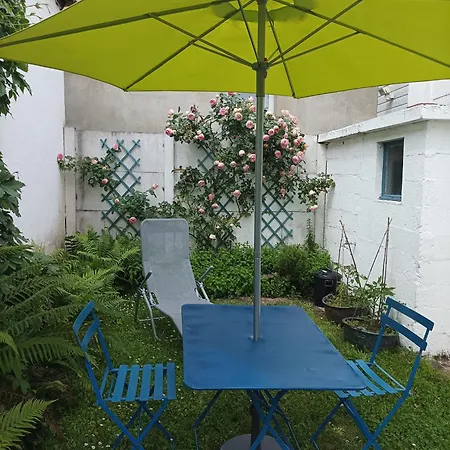 Semesterbostad Maisonnette Entre Et Port